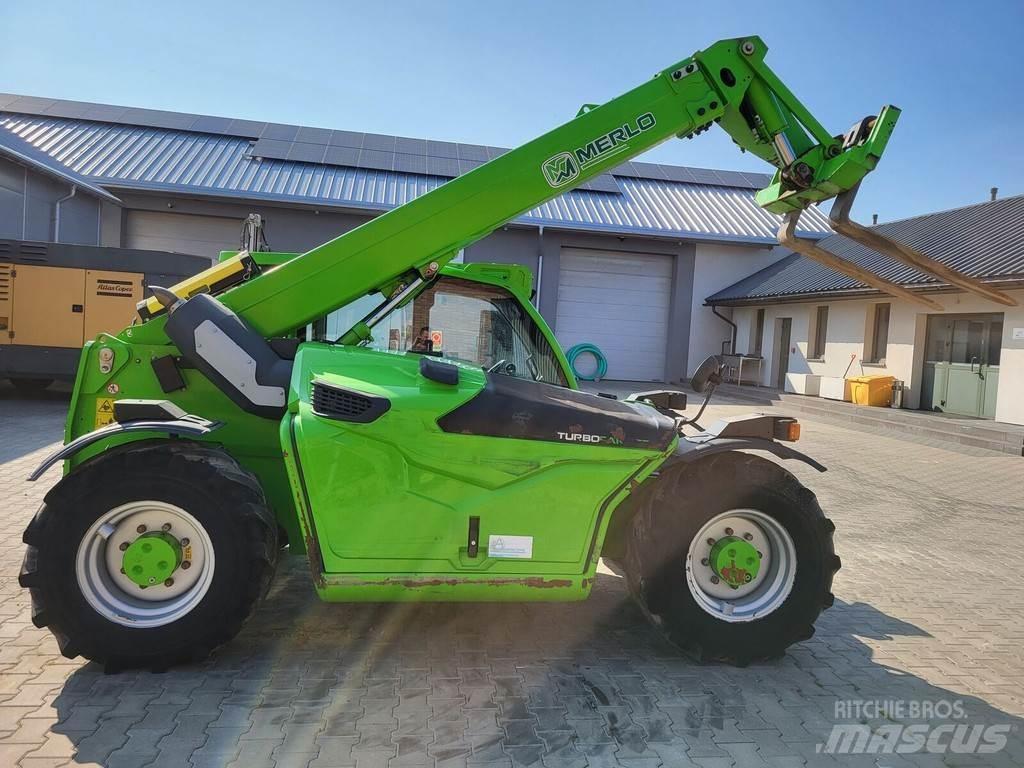 Merlo TF33.7 Višenamenski utovarivači