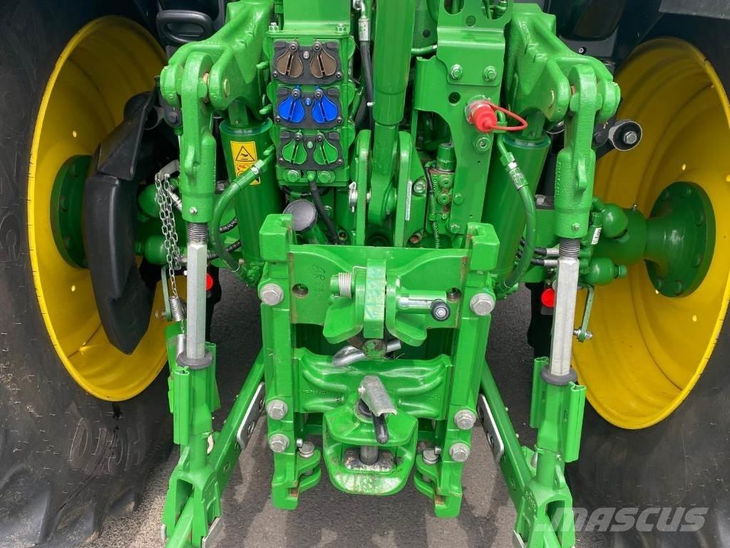 John Deere 6R130 Traktori