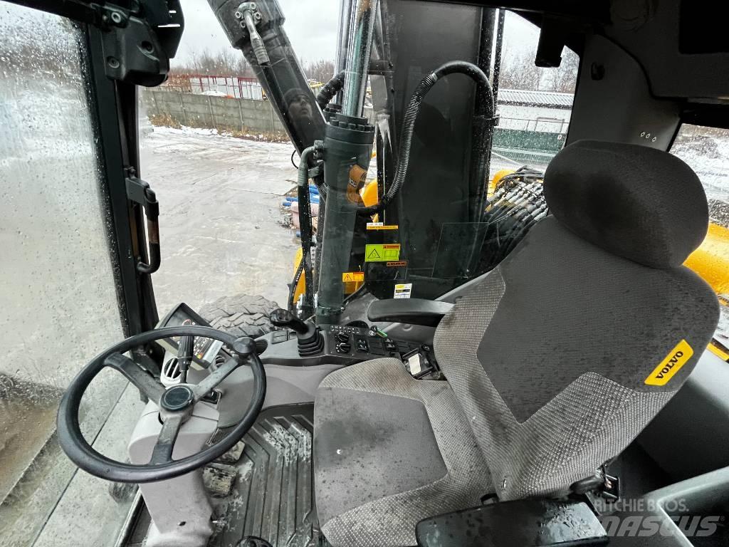 Volvo EW 140 C Bageri točkaši
