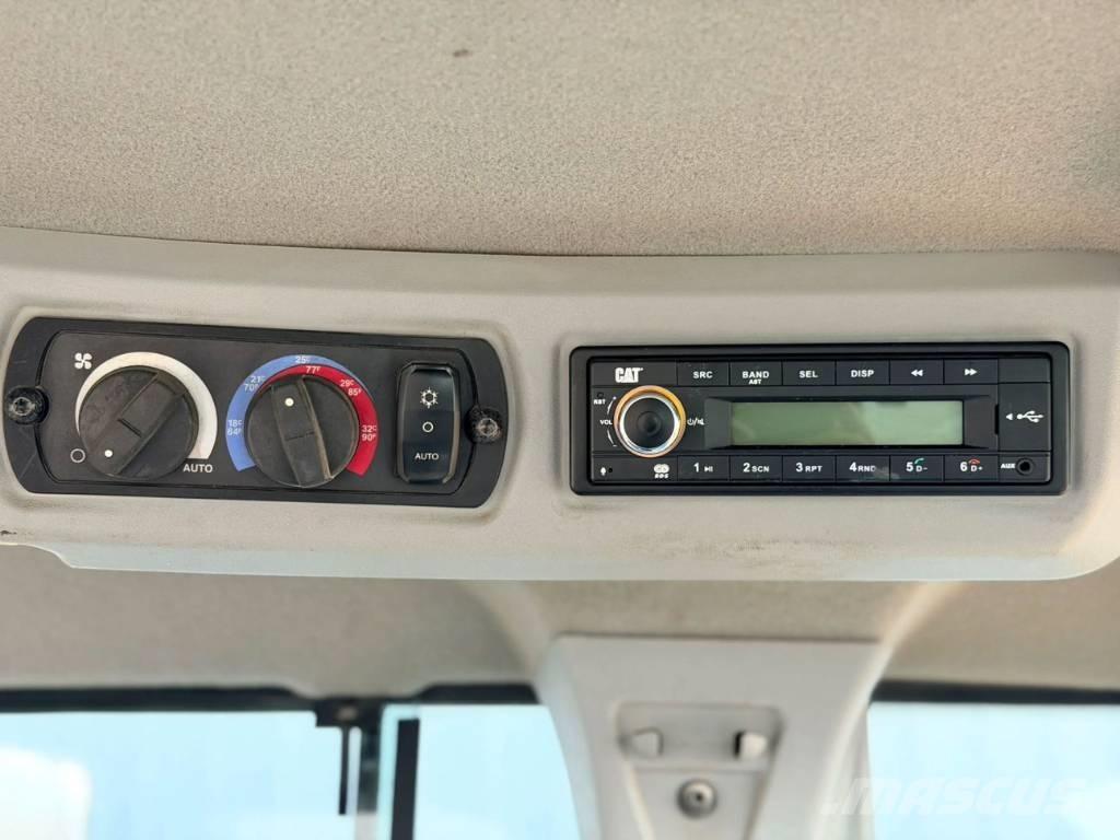 CAT 930M Utovarivači na točkove