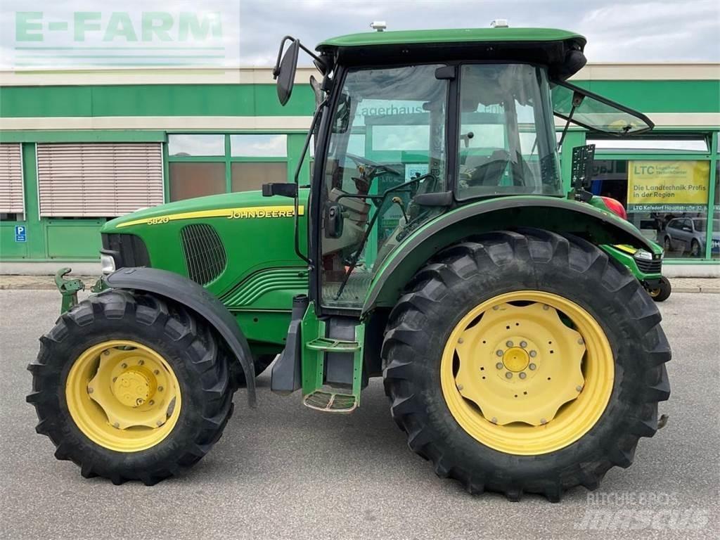 John Deere 5820 Traktori