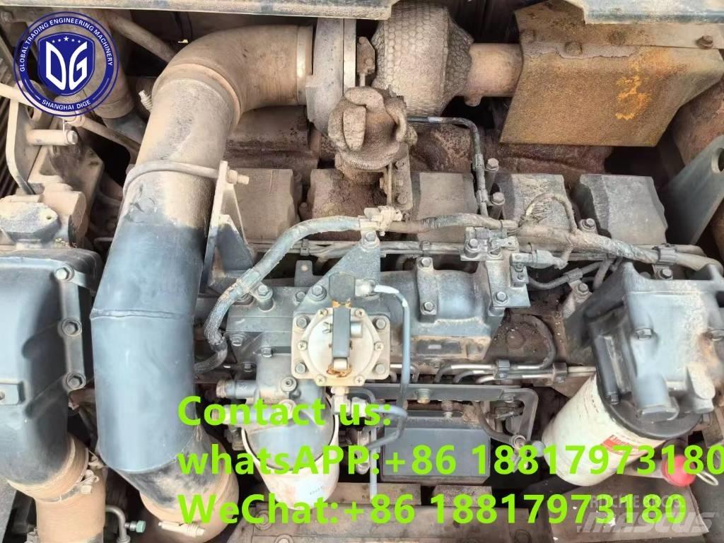 Komatsu PC 460-8 Bageri guseničari