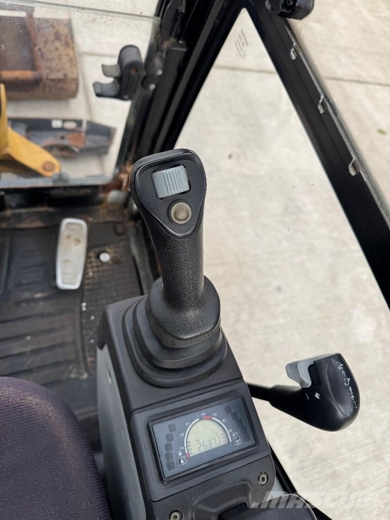 CAT 301.7 D Mini bageri < 7t