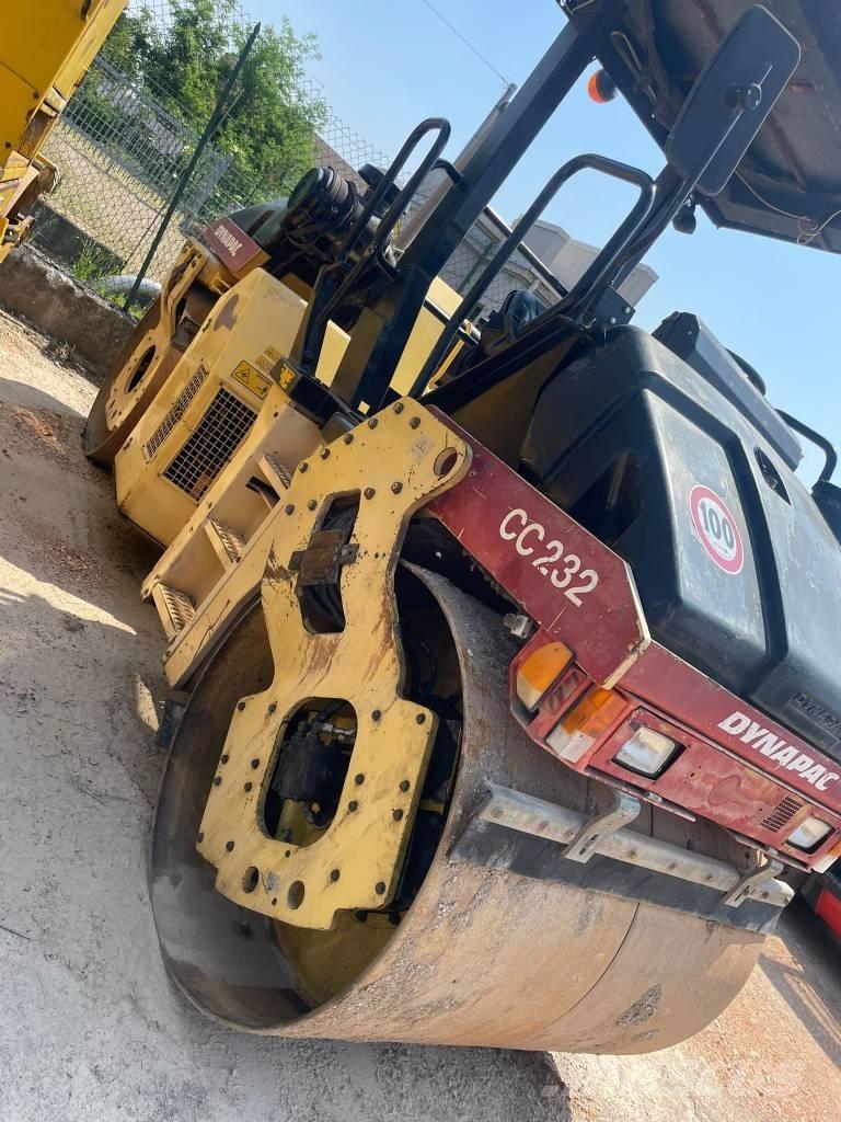 Dynapac CC 232 Valjci sa duplim bubnjem
