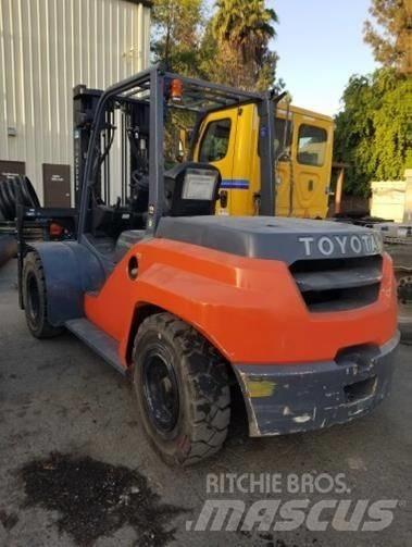 Toyota 8FD70U Dizelski viljuškari
