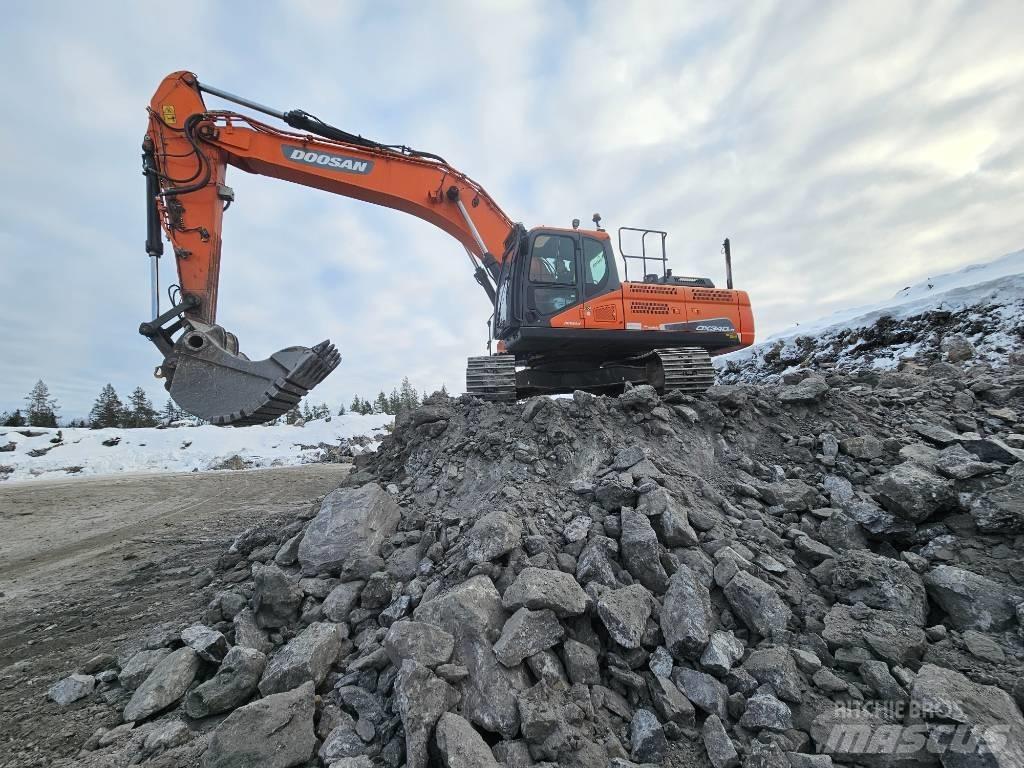 Doosan DX 340 LC Bageri guseničari