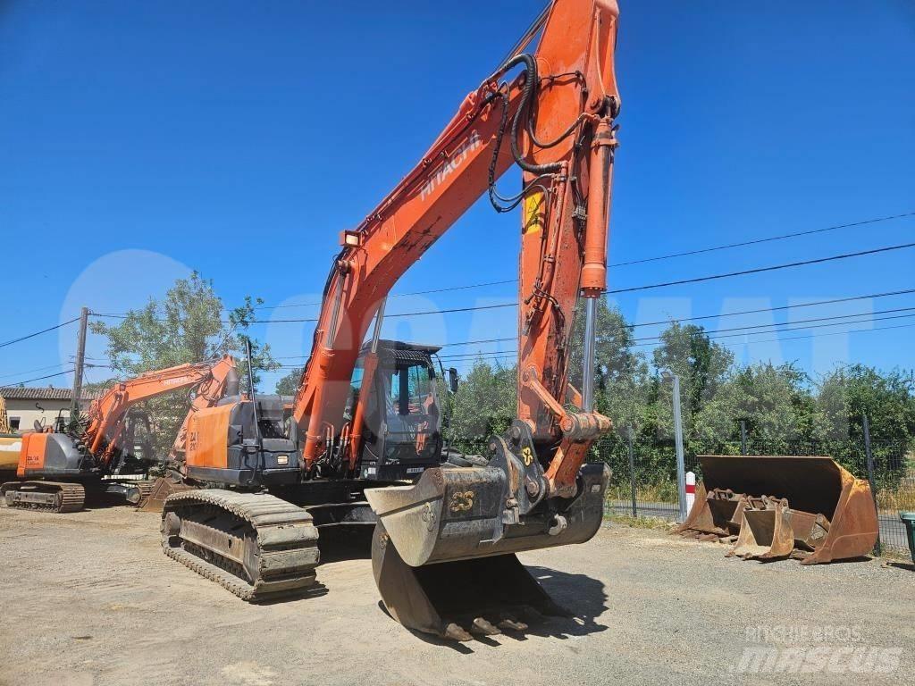 Hitachi ZX 210 LC Bageri guseničari