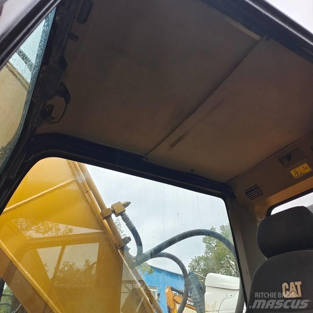 CAT 320 D Bageri guseničari