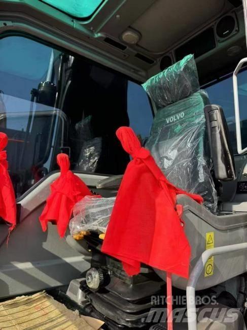 Volvo EC 240 Bageri guseničari