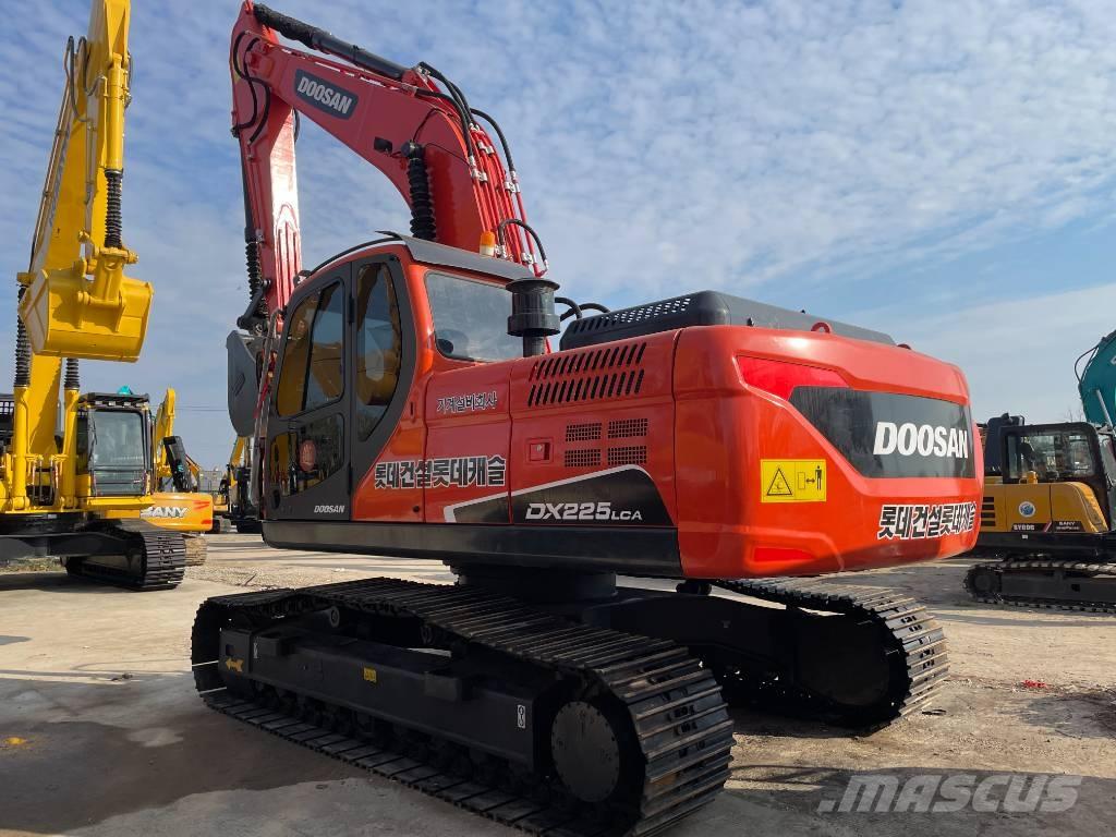 Doosan DX 225 LCA Bageri guseničari
