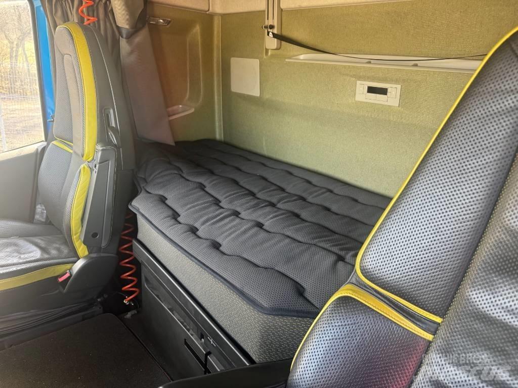 Volvo FH 750 Kamioni za piljevinu