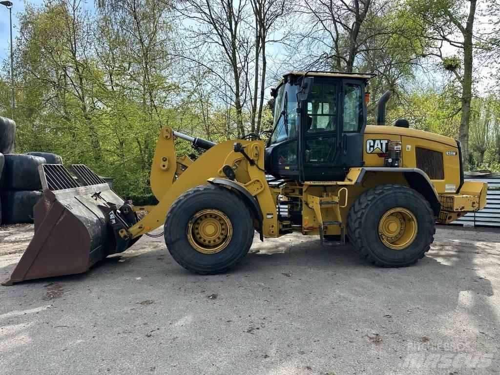 CAT 938M Utovarivači na točkove