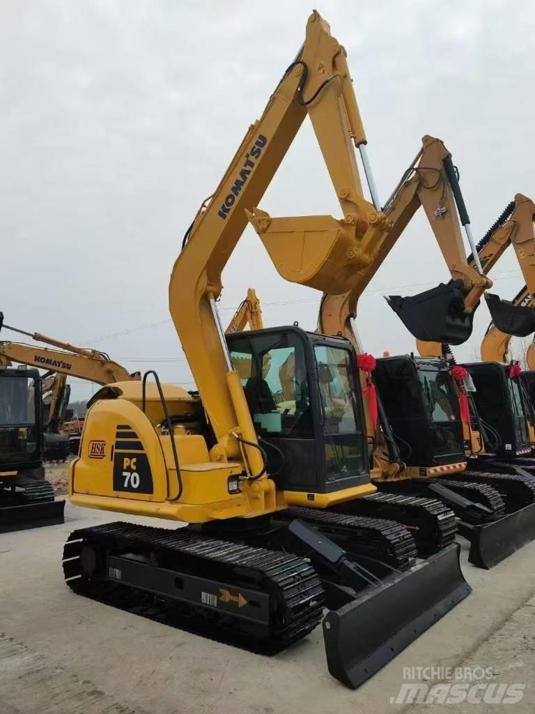 Komatsu 70-8 Bageri guseničari