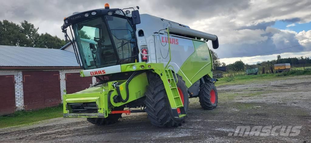 CLAAS Tucano 450 Kombajni