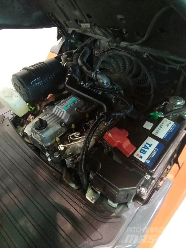 Toyota 8 FDF 25 Dizelski viljuškari