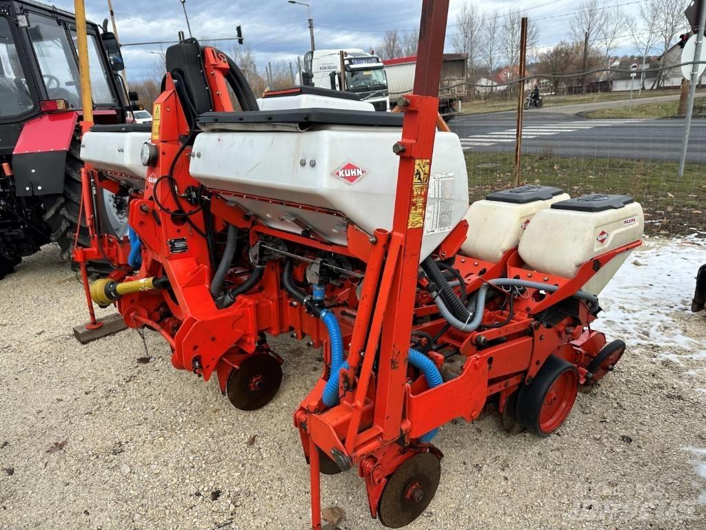 Kuhn Maxima 2 T Sadilice