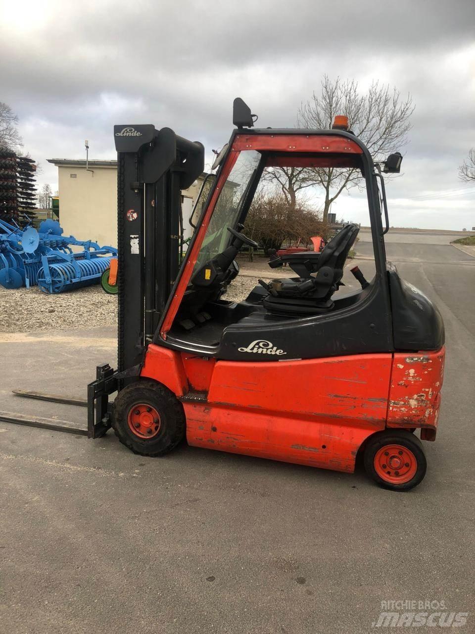 Linde E 25 Električni viljuškari