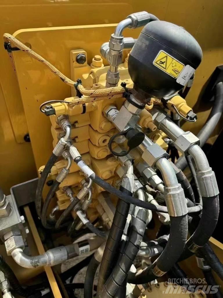 CAT 307 Mini bageri < 7t