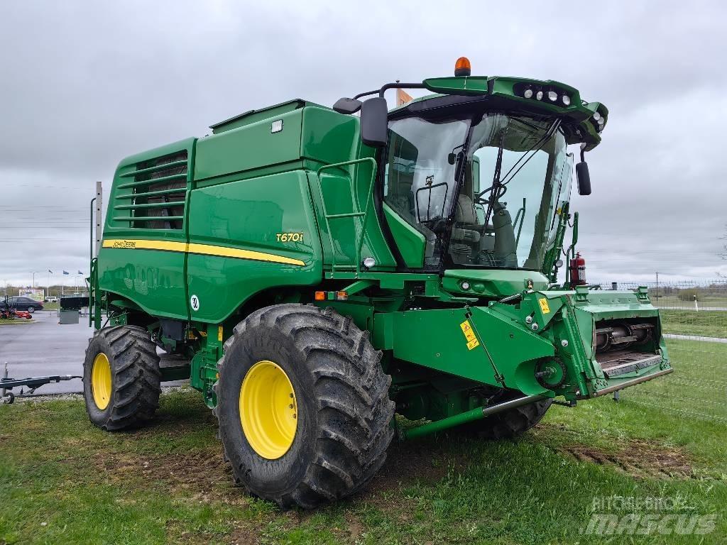 John Deere T 670 i Kombajni