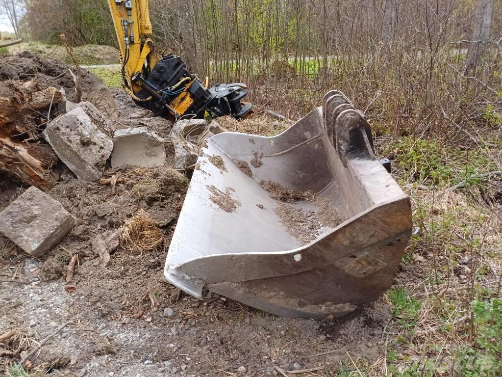 Komatsu PW 160-7E0 Bageri točkaši