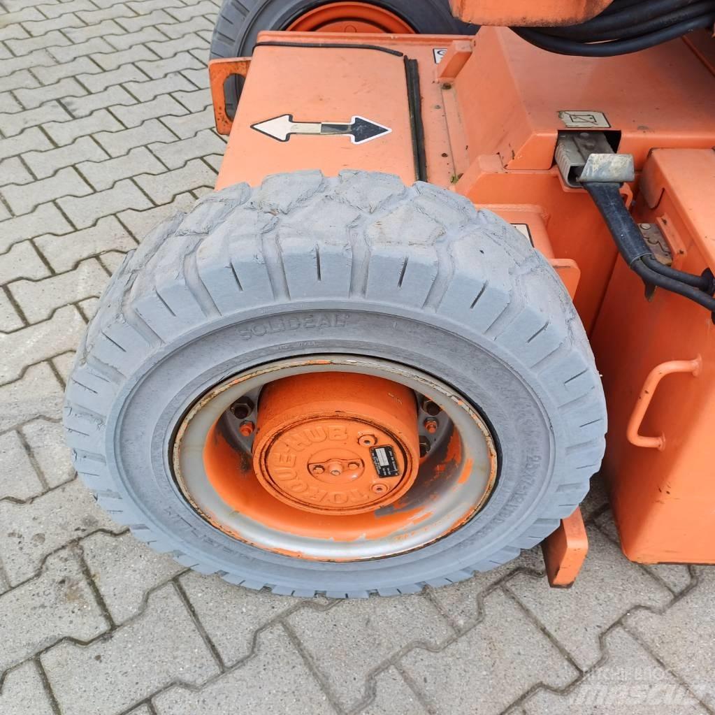 JLG E300AJP Zglobne podizne platforme