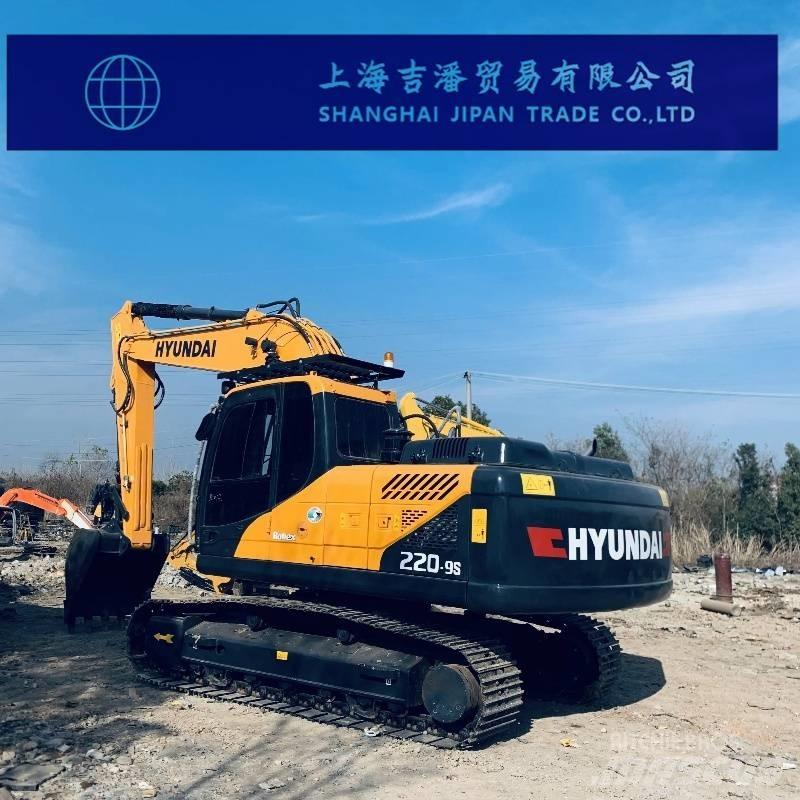 Hyundai R220 Bageri guseničari