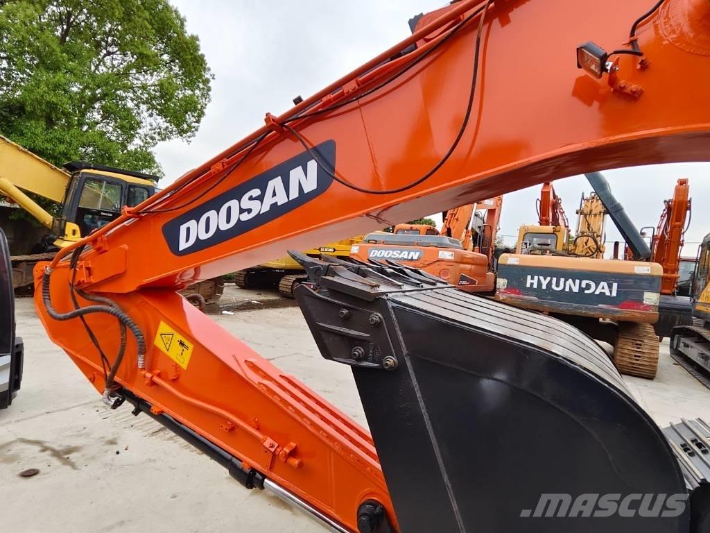 Doosan DX 225 LC Bageri guseničari