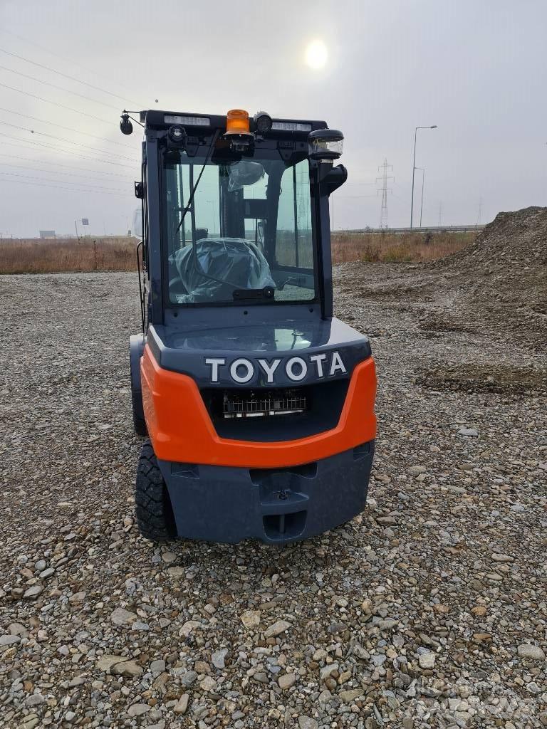 Toyota Tonero Viljuškari sa pomičnim stupom
