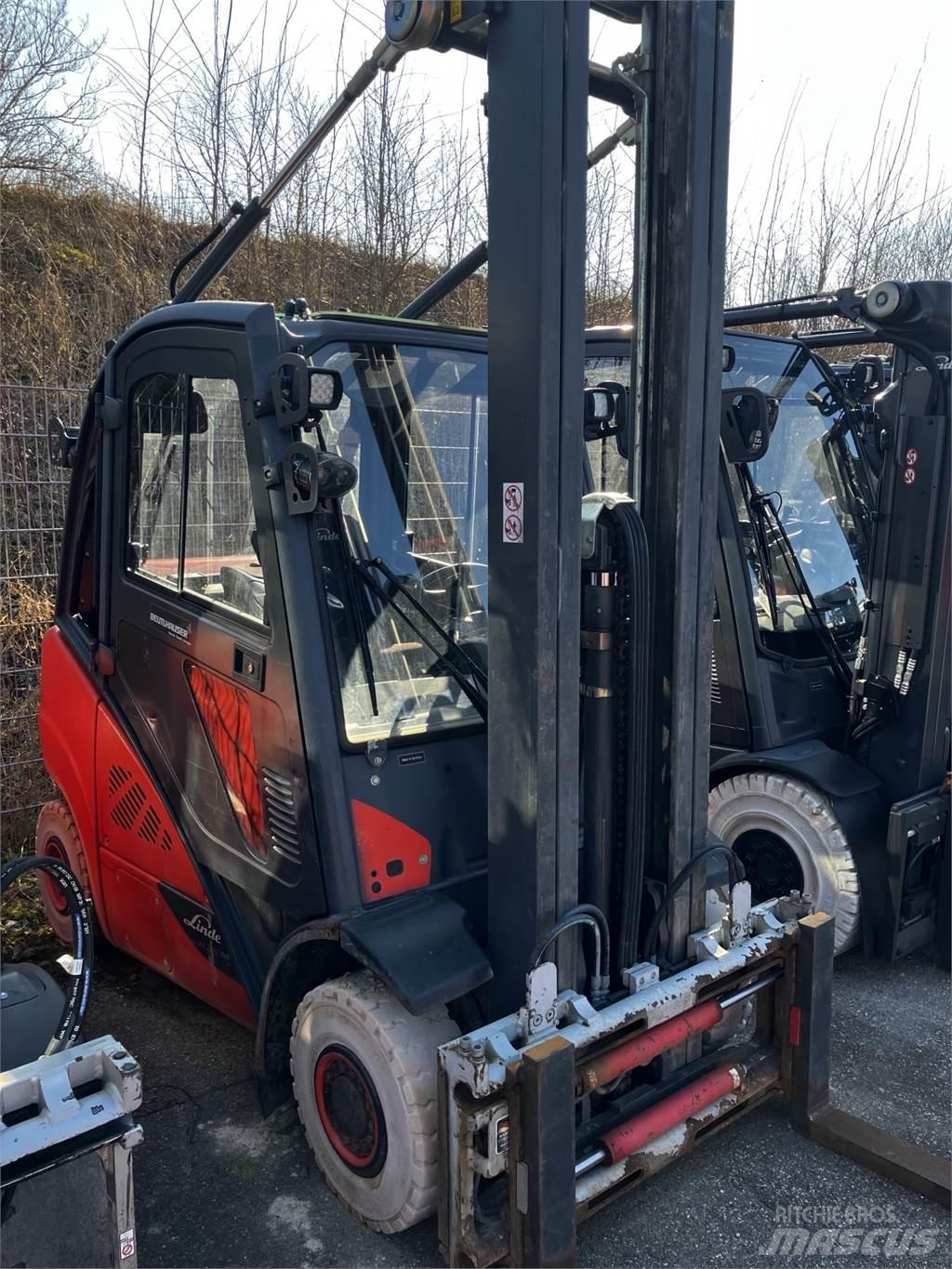 Linde H25T Plinski viljuškari