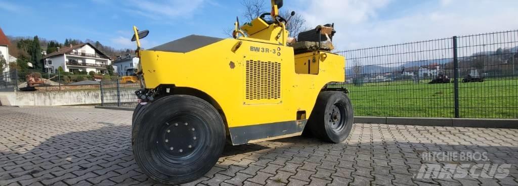 Bomag BW 3R-3 Gumeni valjci na točkovima