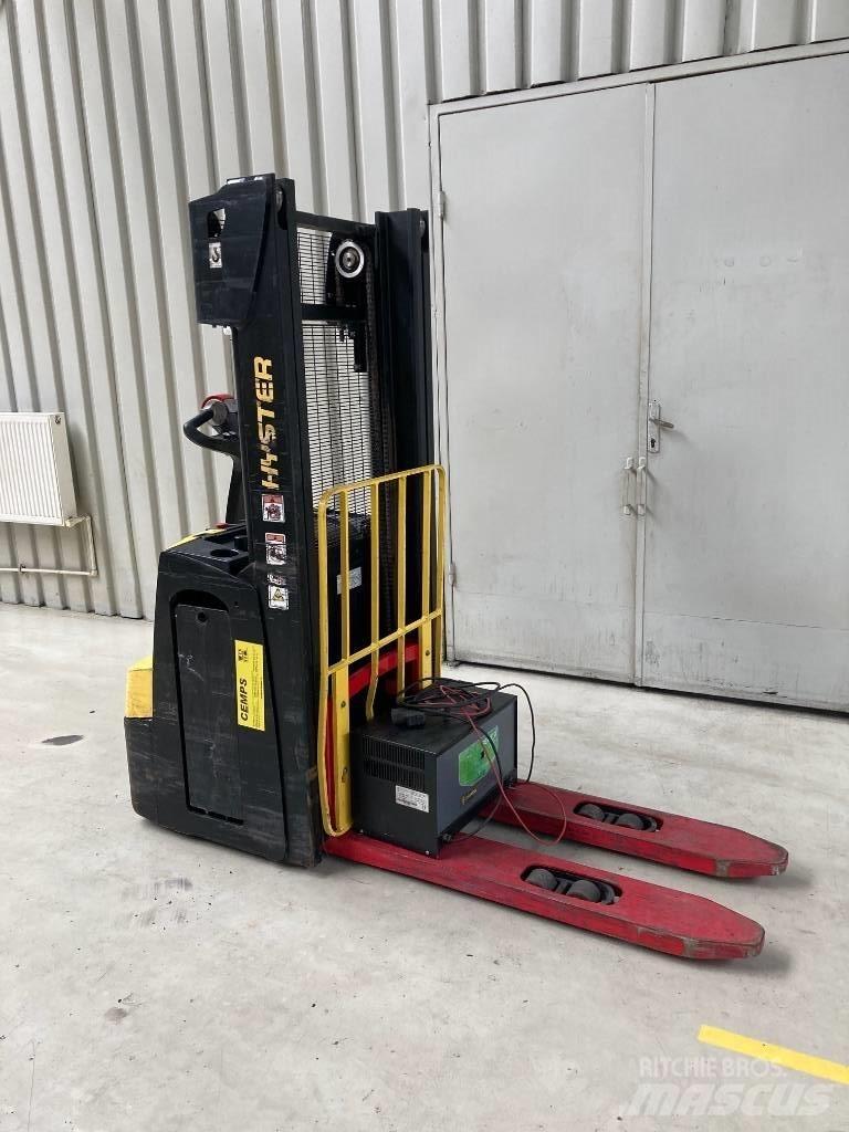 Hyster S 1.2 Ručni električni viljuškar