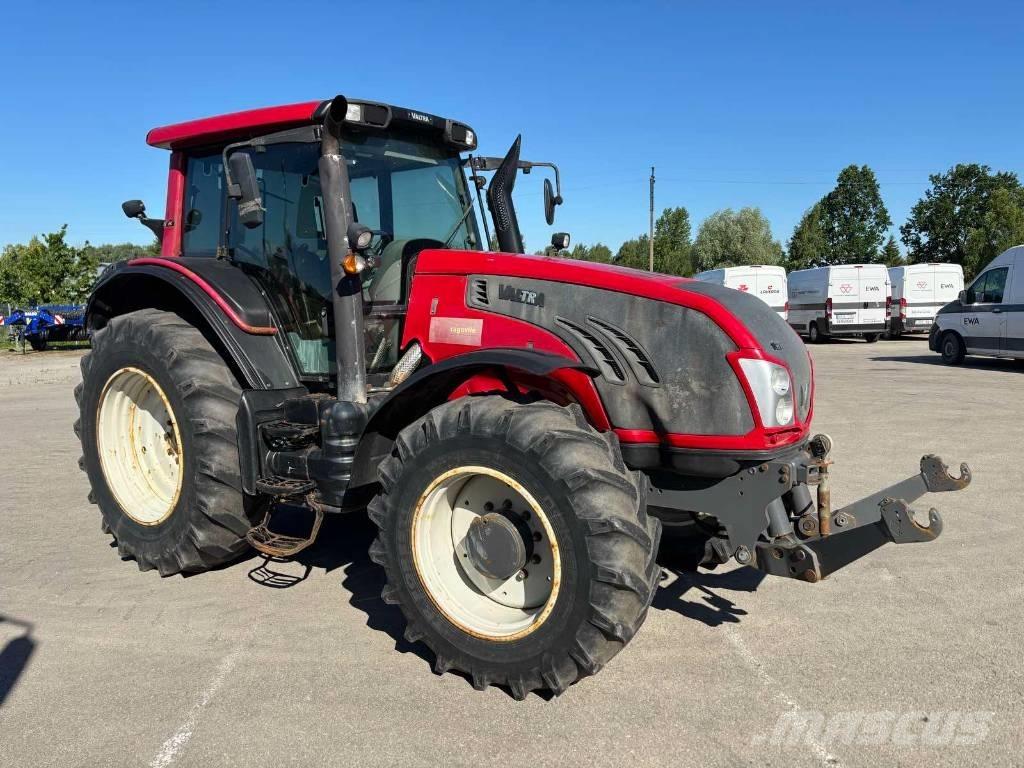 Valtra T 193 Traktori