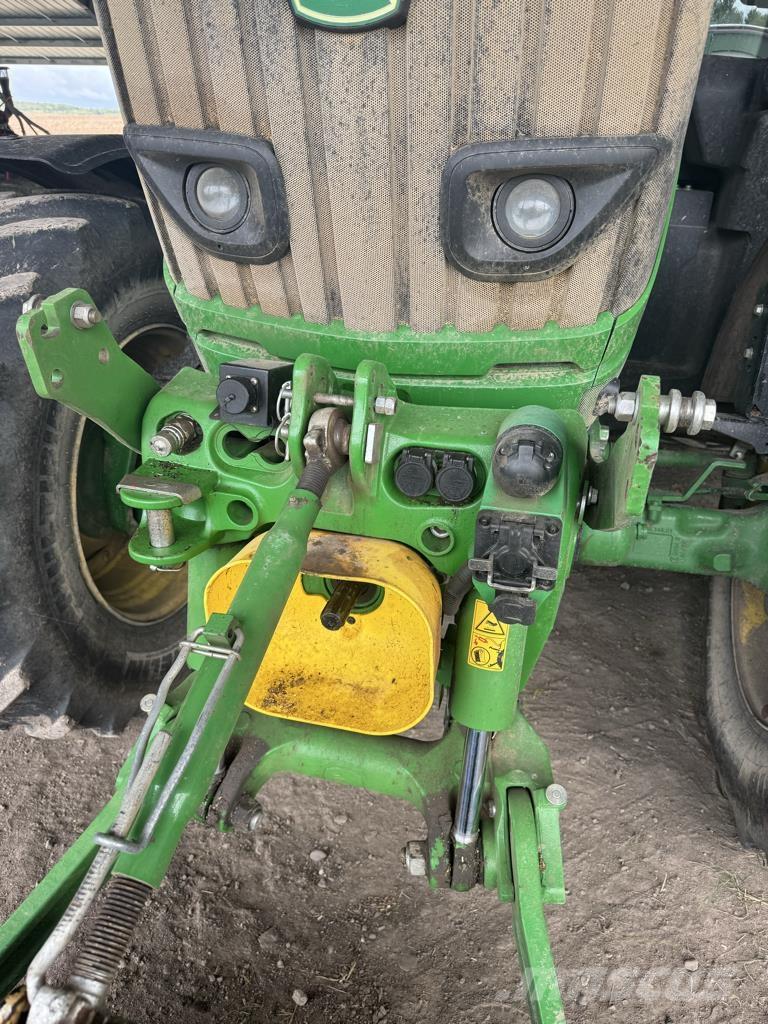 John Deere 6175R Traktori