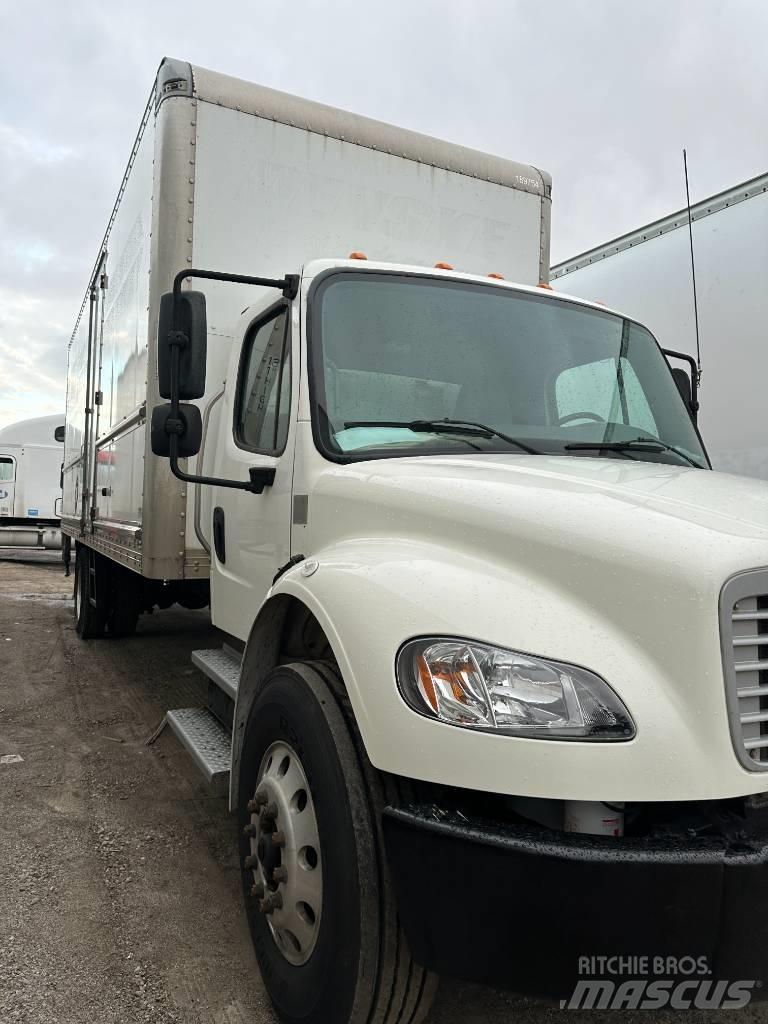Freightliner M2 106 Sanduk kamioni
