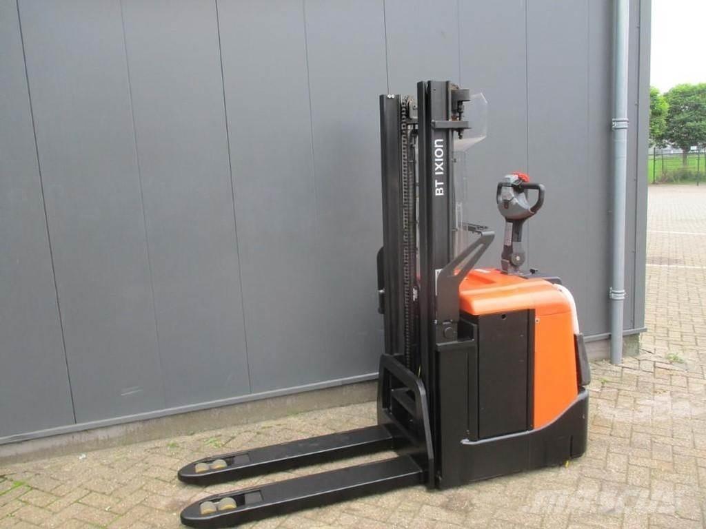BT SPE125 Nisko podizni električni viljuškar sa stajalištom