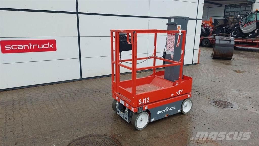SkyJack SJ12 Jarbolne penjajuće platforme