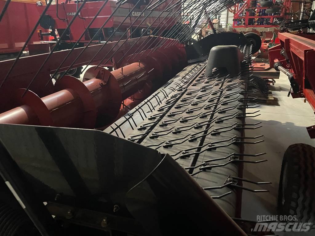 Case IH 3016 Glave hederi za kombajne
