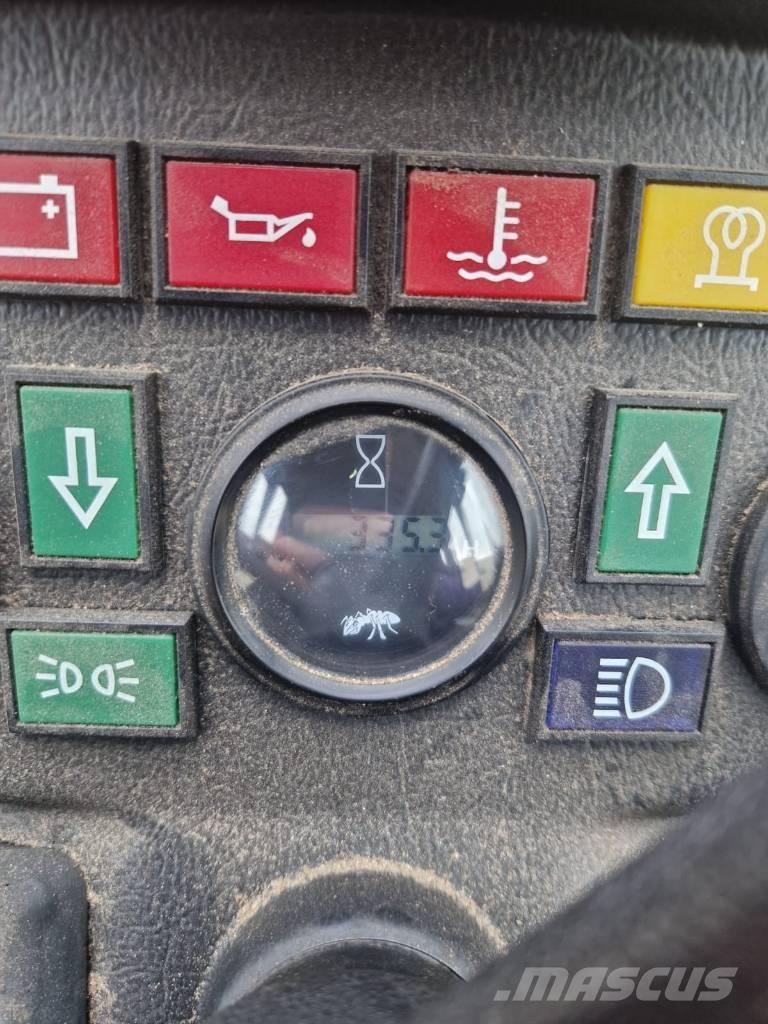 GiANT G 2500 HD Utovarivači na točkove