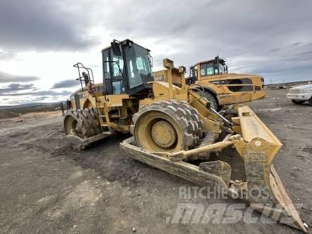 CAT 825 G Nabijači zemlje