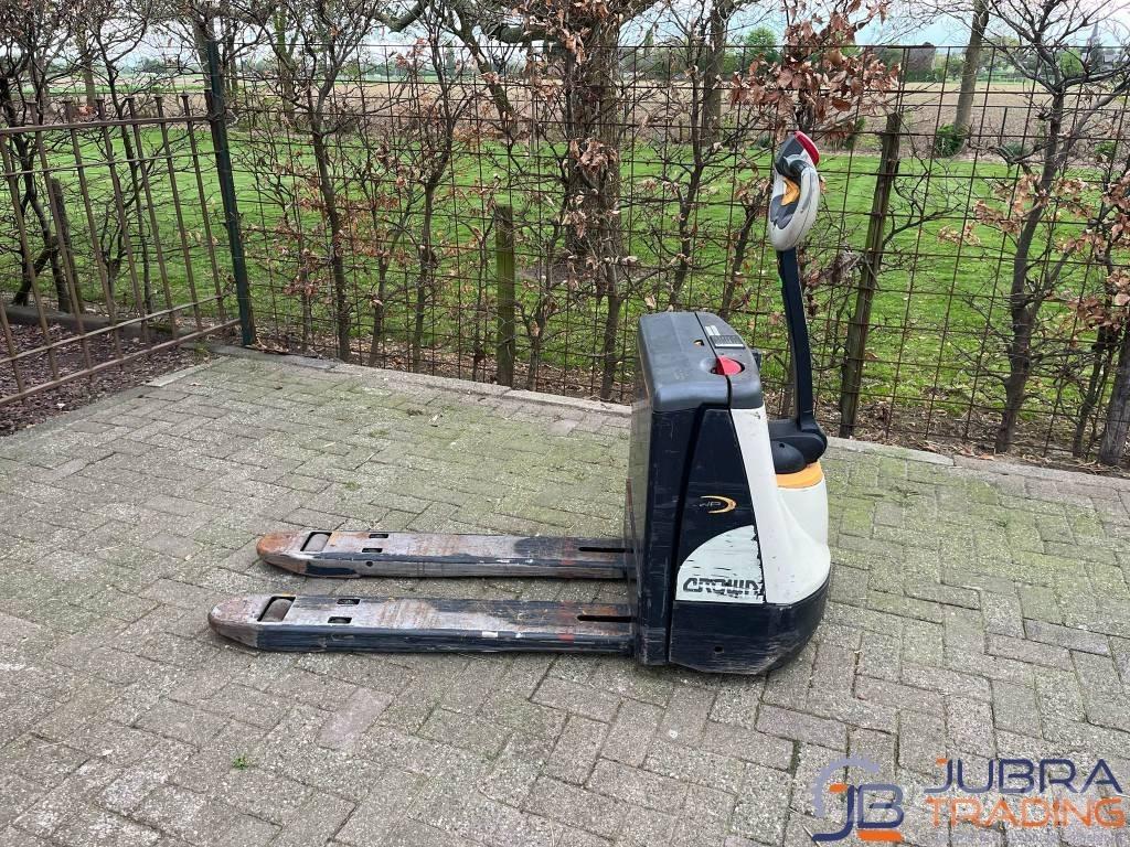 Crown Wp3015 Nisko podizni električni viljuškar