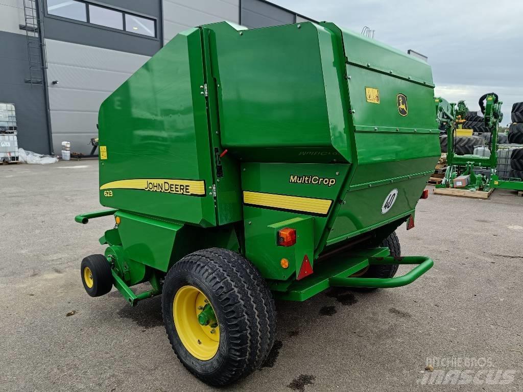 John Deere 623N Prese/balirke za rolo bale