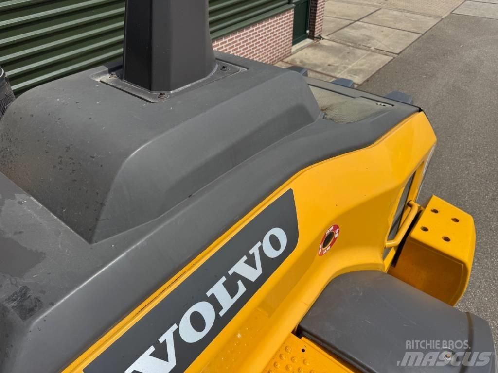 Volvo L 120 H Utovarivači na točkove