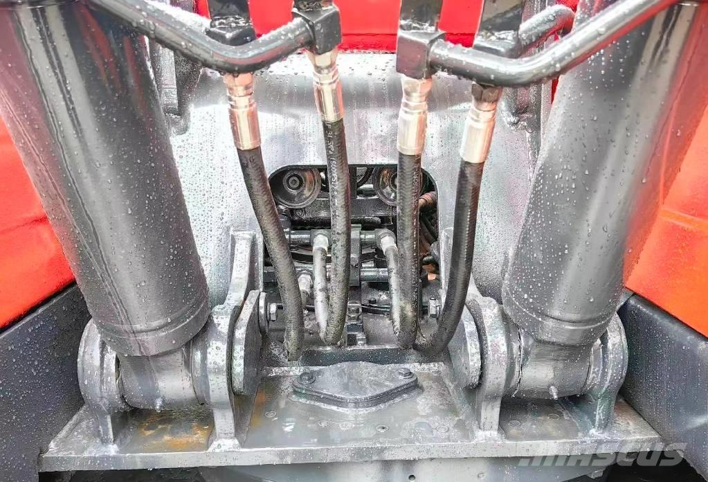 Doosan DX 140 Bageri guseničari