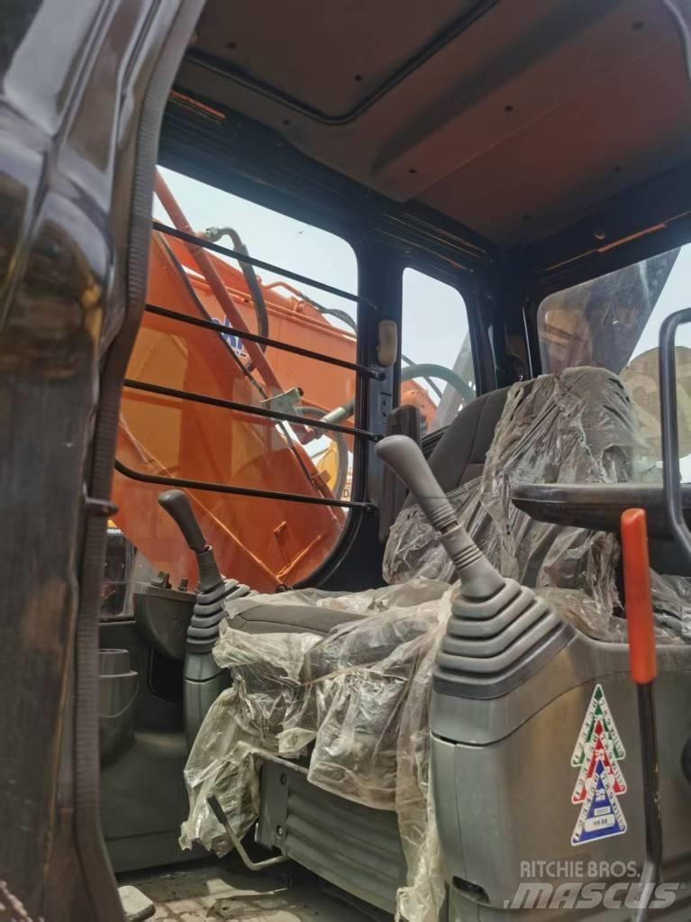 Hitachi ZX 200 Bageri guseničari