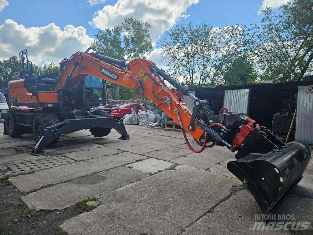 Doosan DX 160 W Bageri točkaši