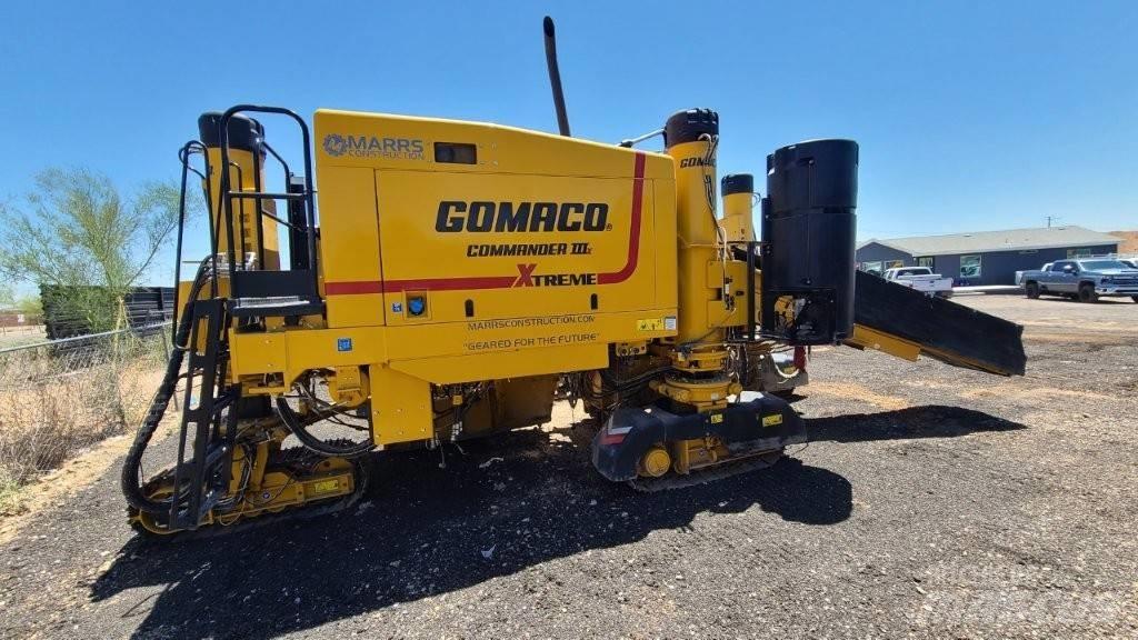 Gomaco Commander III Betonski finišeri