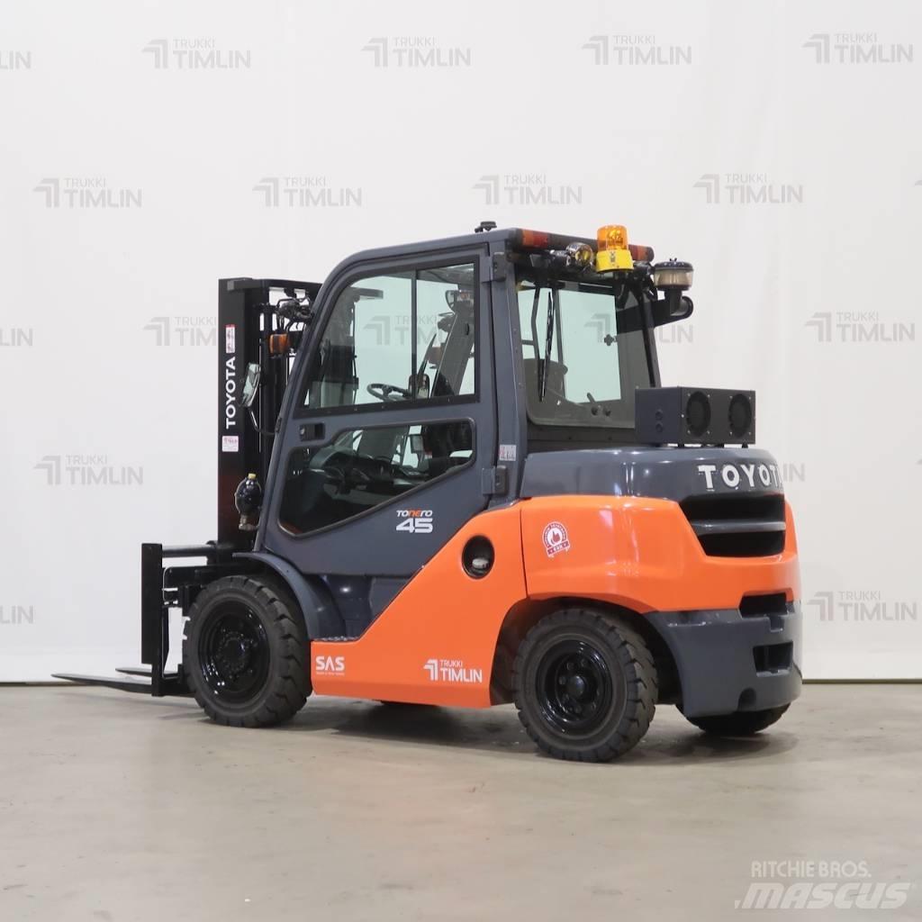 Toyota 40-8FD40N Dizelski viljuškari