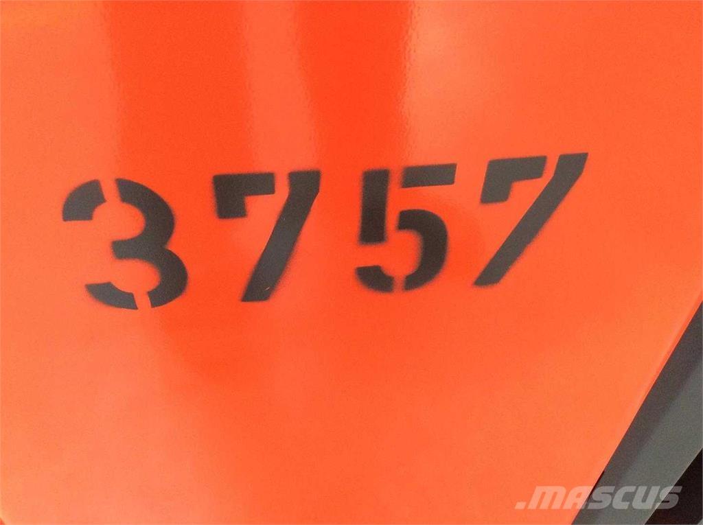 Linde L16 Samopogonski ručni viljuškari