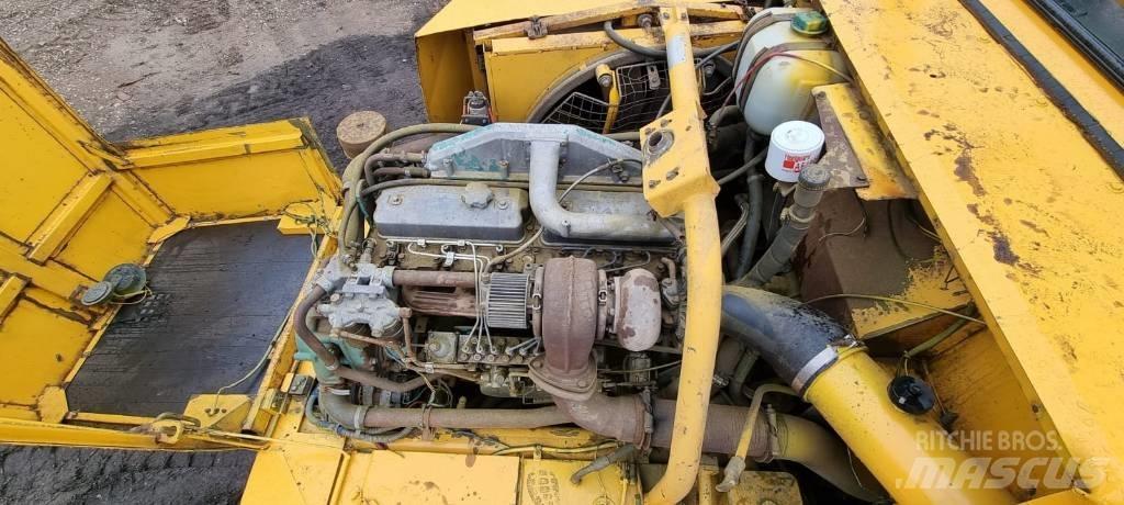 Volvo A 25 C 6x6 Zglobni damperi