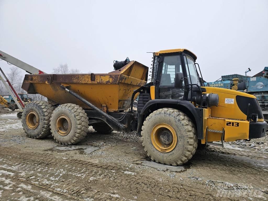 JCB 722 Zglobni damperi